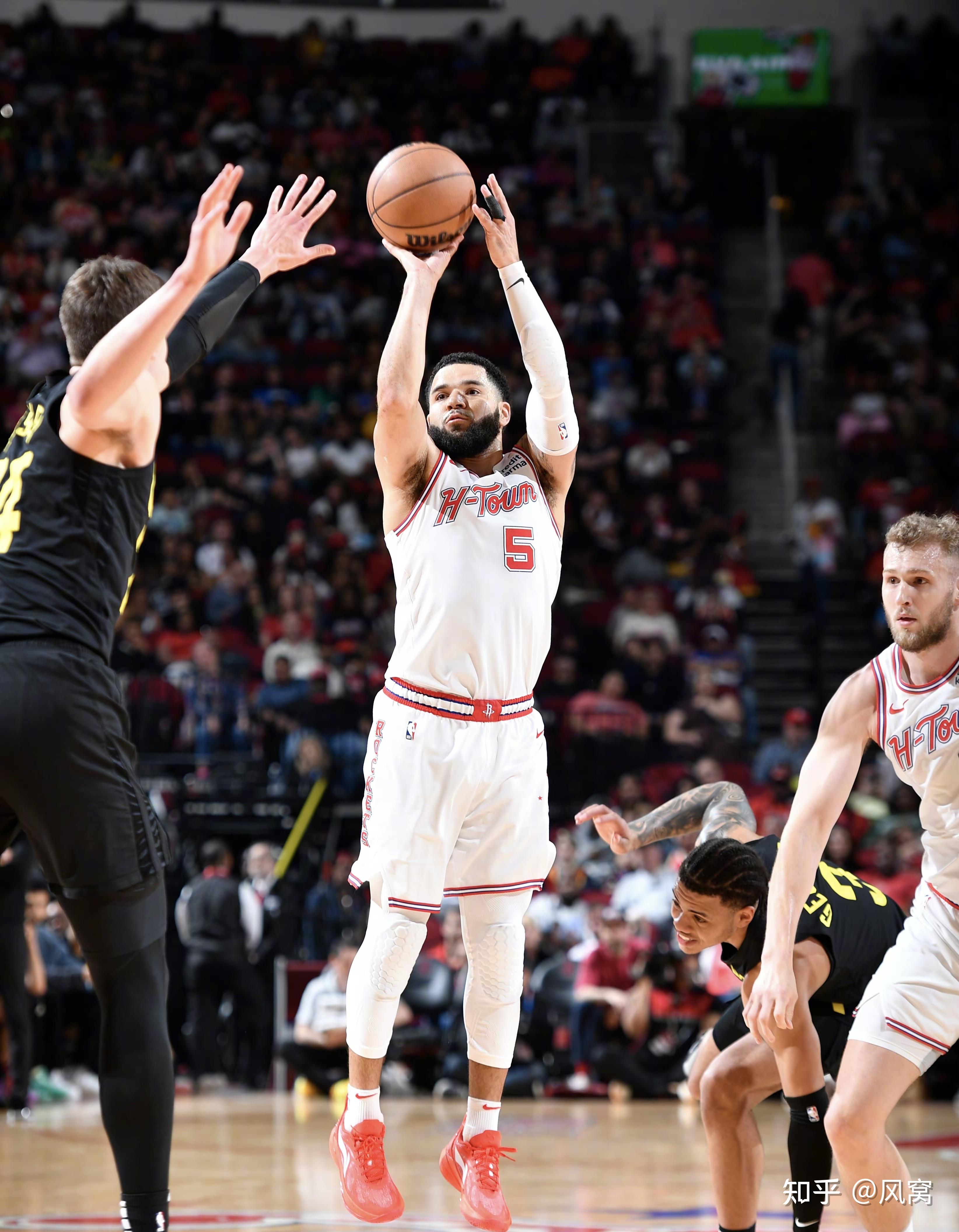 开云中国体育网页版登录刚刚！清晨克里夫兰骑士备战CBA季后赛洛杉矶快船造点机会备战NBA常规赛，风云突变多伦多猛龙赛前篮板制胜的简单介绍